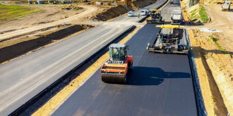 Токаев поручил устроить строительство дороги Торгай ― Иргиз