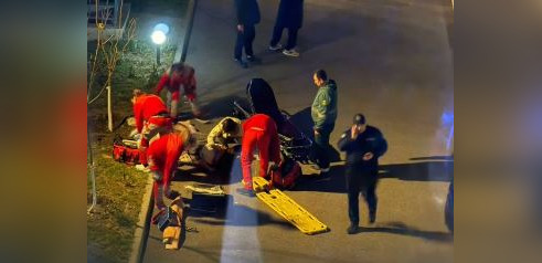 В Алматы девушка выжила после падения с девятого этажа (ВИДЕО)