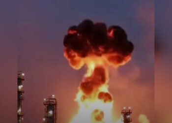 После атаки дрона Оренбургский ГПЗ приостановил приём газа с Карачаганака (ВИДЕО)