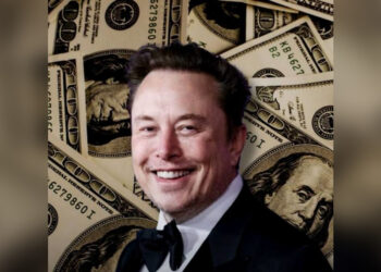 Илон Маск стал первым, кто заработал полтриллиона