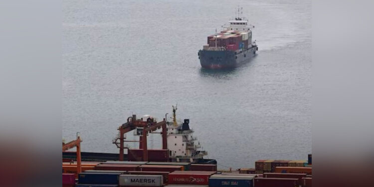 Морская торговая война: США и Китай обменялись портовыми пошлинами