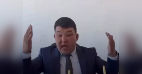 Аким, устроивший разнос в ВКО, извинился перед односельчанами (ВИДЕО)