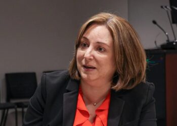 Послом США в Казахстане стала Джули Стаффт