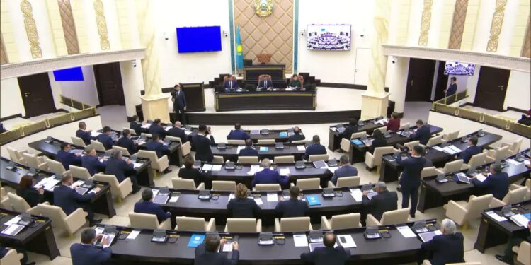 Парламент РК ратифицировал соглашение о создании центра по борьбе с отмыванием доходов в СНГ