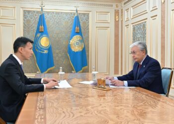 Токаев принял главу правления АО «НАК «Казатомпром»