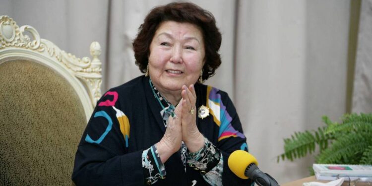 Где лечится Сара Назарбаева, сообщил пресс-секретарь экс-президента