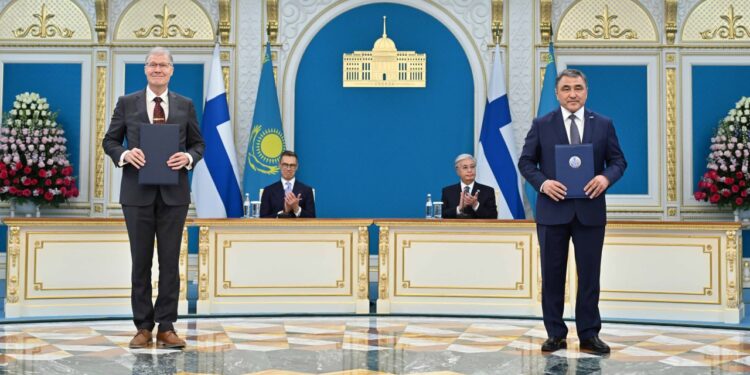 Визит президента Финляндии в Казахстан: стороны подписали 15 документов