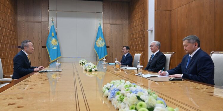 Токаев принял президента Пекинского университета языка и культуры