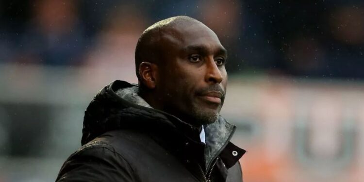 Экс-защитник «Арсенала» Сол Кэмпбелл появился на форуме в Астане