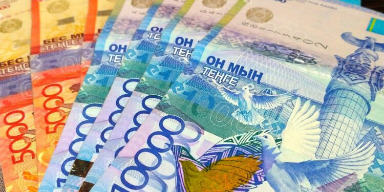 В Уральске мужчина потерял 45 миллионов тенге, став жертвой мошенницы