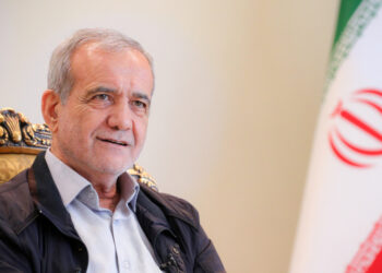 У нас нет выбора: президент Ирана заявил о необходимости переноса столицы