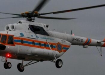 Пострадавшую в пожаре девочку доставили в Шымкент санитарным вертолётом