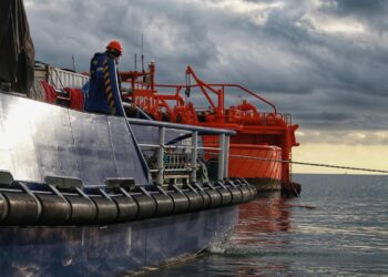 Удар по КТК бьёт по энергобезопасности: Казахстан экстренно выводит нефть на обходные маршруты