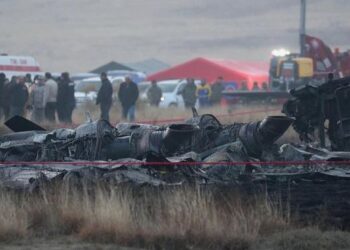 Найден чёрный ящик разбившегося турецкого военного самолета