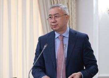 Власти обещают снизить правительственный долг к 2028 году