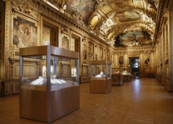 Дерзкое ограбление Лувра: обвинение предъявлено ещё двоим подозреваемым