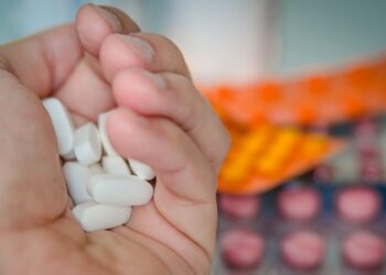 До 60 тысяч казахстанцев без ОСМС могут остаться без бесплатных лекарств