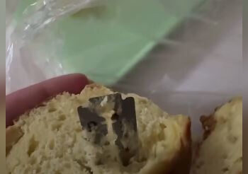 Лезвие оказалось внутри тыквенного хлеба в Астане (ВИДЕО)