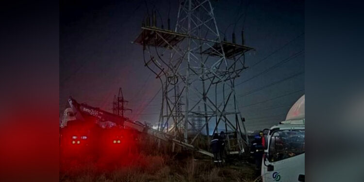 Энергосбой в Алматы: крупные микрорайоны остались без света