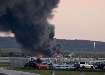 В США разбился самолёт: есть погибшие (ВИДЕО)