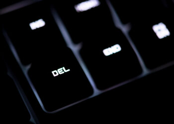 Отменили и стёрли: как Казахстан вычеркнул Шакенти из шоу-бизнеса