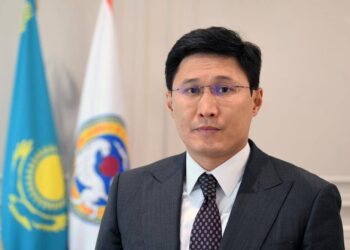 Азамат Калдыбеков стал акимом Бостандыкского района Алматы