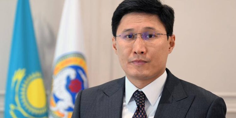 Азамат Калдыбеков стал акимом Бостандыкского района Алматы