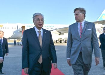 Президент Казахстана прибыл с визитом в Вашингтон