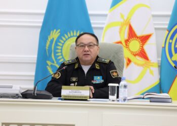 Замглавы Минобороны встретился с родителями погибших солдат