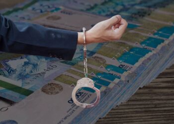 Более 100 млн тенге “заработал” мужчина в Актобе на обещаниях сделать ремонт