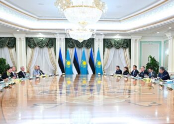 В Астане прошли переговоры президентов Казахстана и Эстонии в расширенном составе