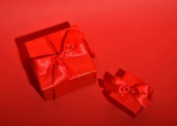 За поражение обычно не дарят: генсек КФФ высказался о дорогих подарках футболистам