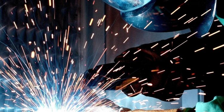 Казахстанцы работают больше американцев — исследование