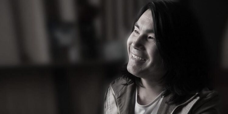 Его сильно не хватает: Меладзе почтил память Батырхана Шукенова на концерте в Алматы