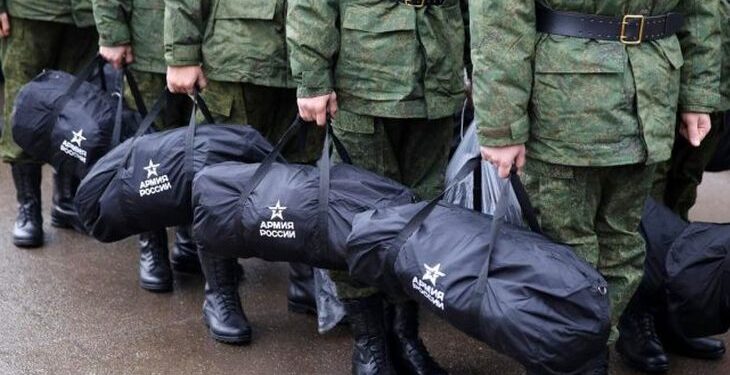 Путин распорядился призвать на военные сборы россиян в запасе