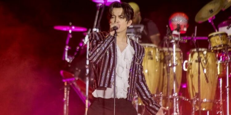 Димаш представил авторскую песню на платформе Grammy (ВИДЕО)