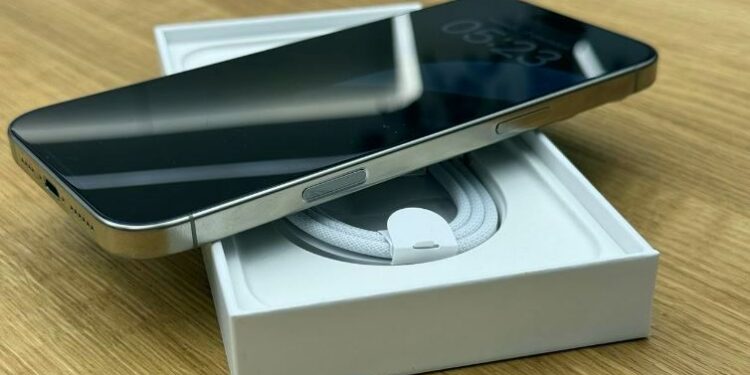 “Бесплатный” iPhone обошёлся казахстанцу в 1,5 млн тенге