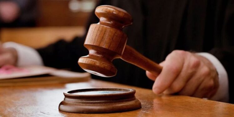 История с миллионом долларов: родственница Бишимбаева не пришла в суд