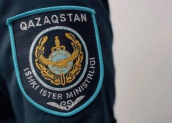 Вандализм на кладбище под Атырау совершили подростки