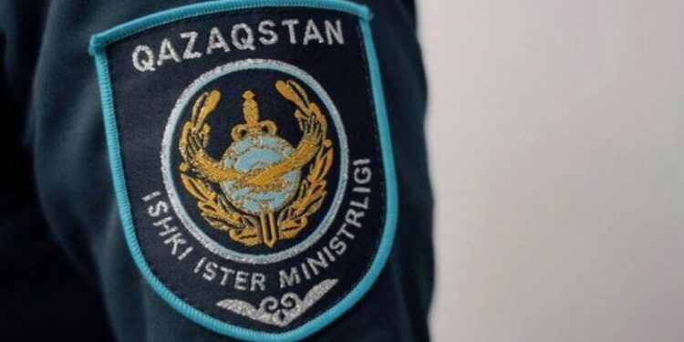 Вандализм на кладбище под Атырау совершили подростки