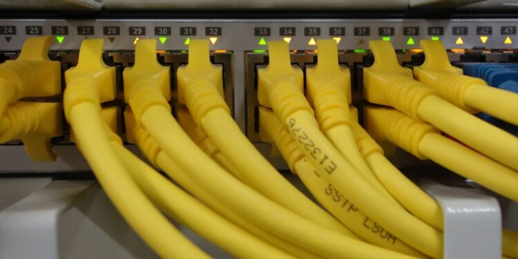 Altel, Tele2 и Beeline заподозрили в сговоре