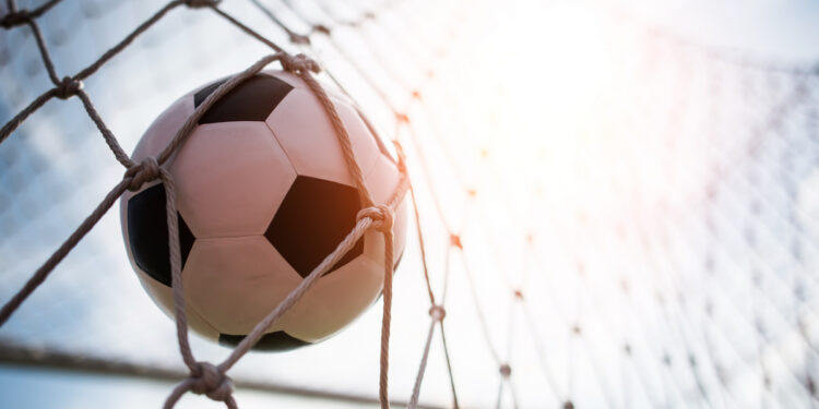 «Кайрат» уступил «Олимпиакосу» в Астане