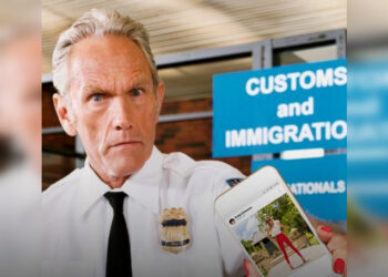 США хотят проверять соцсети и контакты иностранцев перед въездом