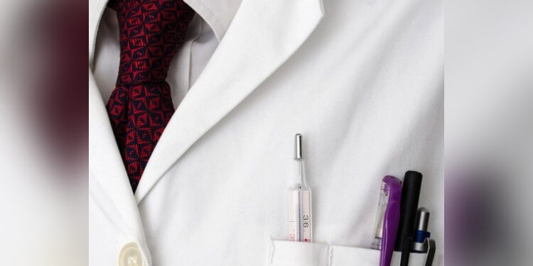 Девочка с аппендицитом попала в реанимацию из-за ошибки врача (ВИДЕО)