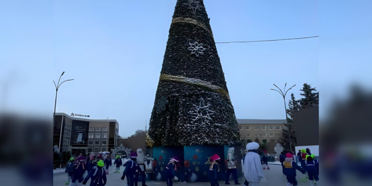 Зажжение главной ёлки в Петропавловске перенесли из-за мороза