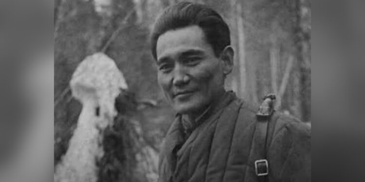 К 115-летию Бауыржана Момышулы: чему учит наследие героя (ВИДЕО)