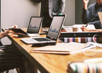 Единую программу «Іскер аймақ» разработали в Казахстане: как малому бизнесу получить помощь?