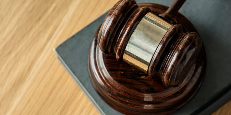 Сын до смерти избил отца в Туркестанской области: дело передали в суд