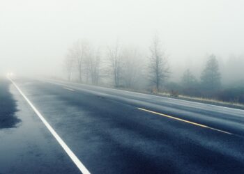 Дорога из Алматы в Конаев временно закрыта из-за погодных условий