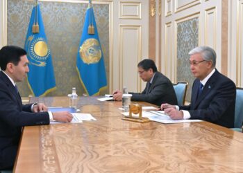 Токаев поручил усилить работу «Самрук-Казына»